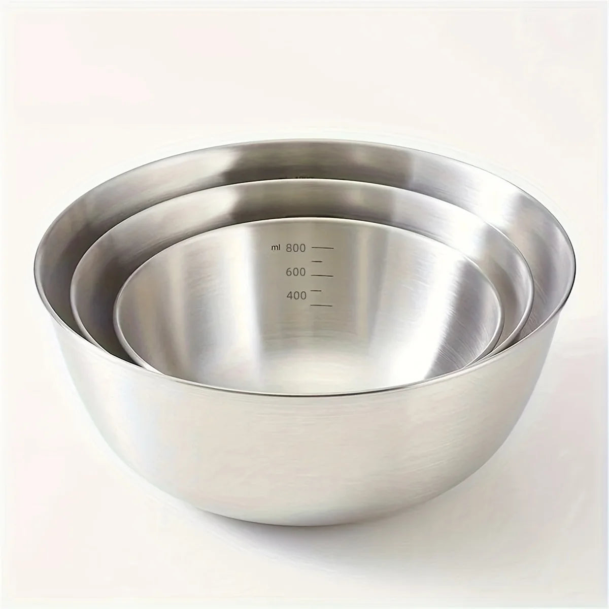Stainless Steel Mixing Bowls with Measurements, Suitable for Home Use, for Mixing and Kneading, Salads, and Baking Salad Bowl